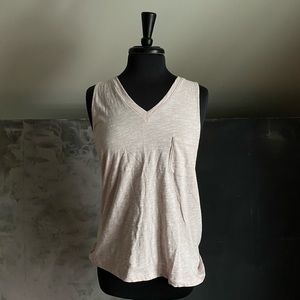 NWT Double Zero Pale Mauve V-Neck Sleeveless Tee